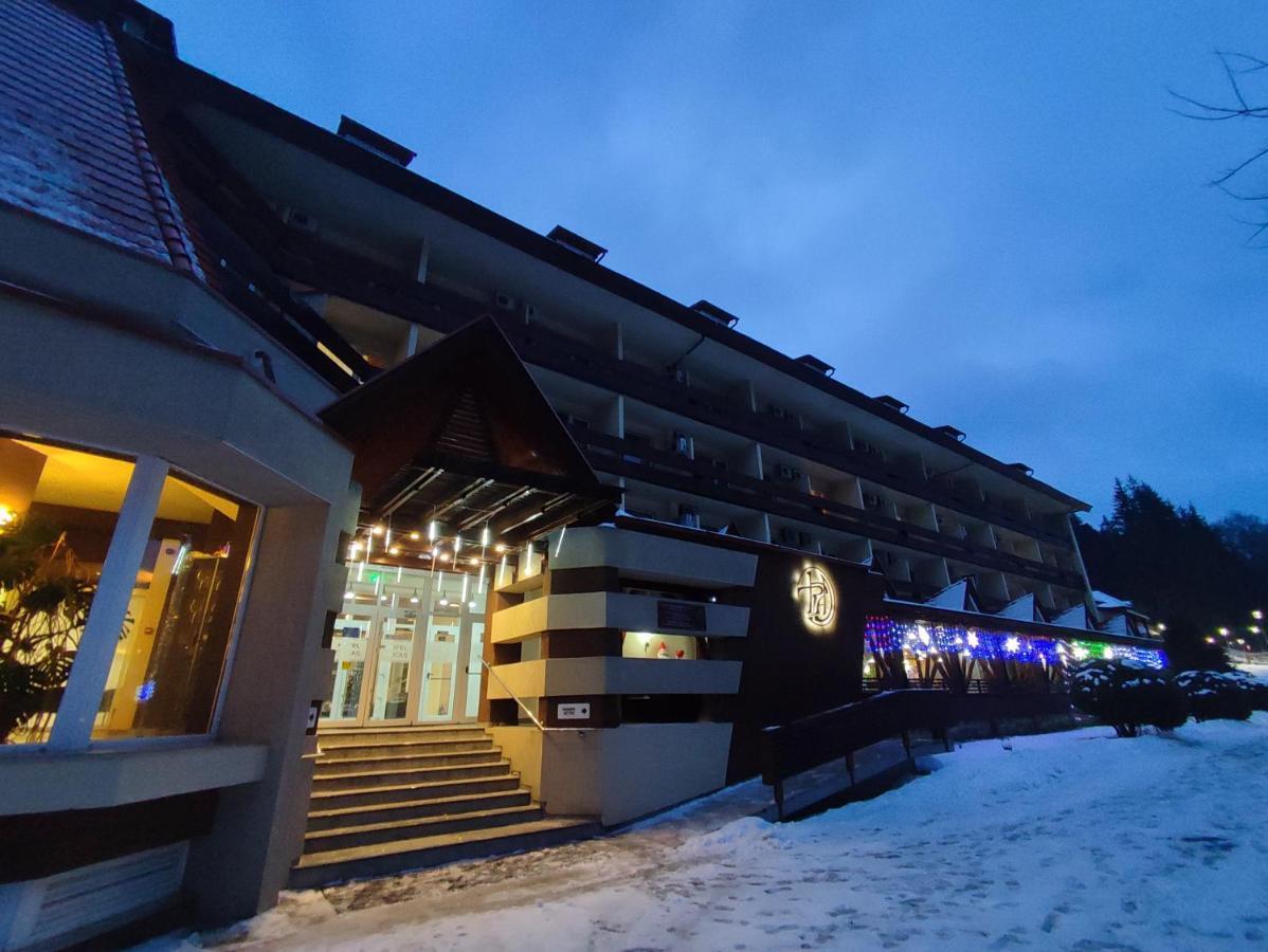 Hotel Ciucas BaileTusnad Exterior photo